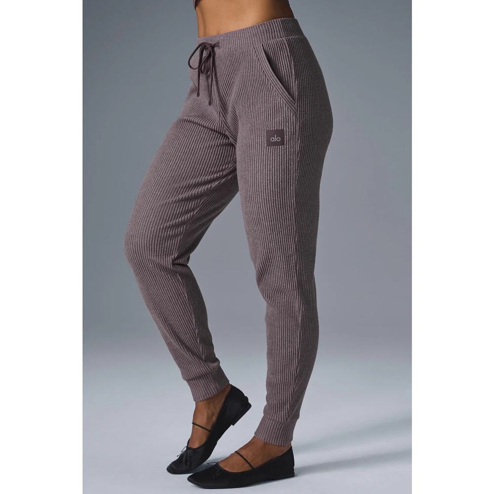 Alo Yoga Muse Ribbed Knit Sweatpants Raisinette Heather Lounge Cozy Minimal Luxe - Picture 1 of 11
